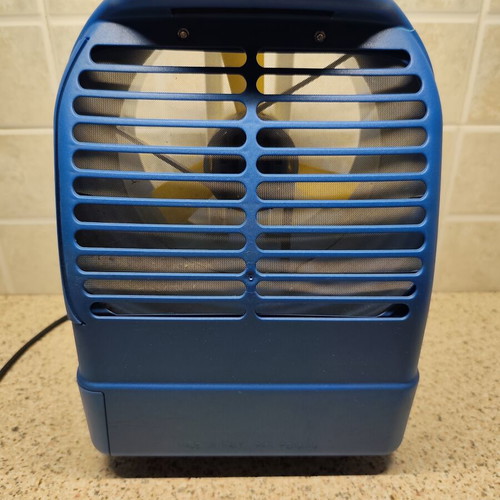 Moel electric insect trap used