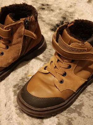Mayoral kids boots size 28 like new brown