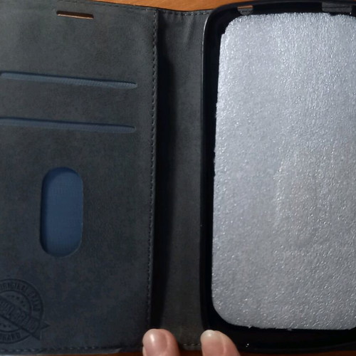 Black case/wallet with stand new