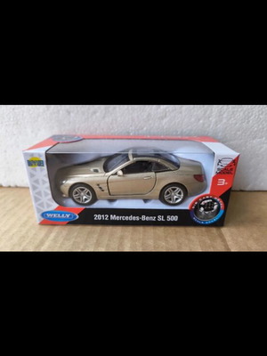 Welly’s Mercedes SL500 new, sealed