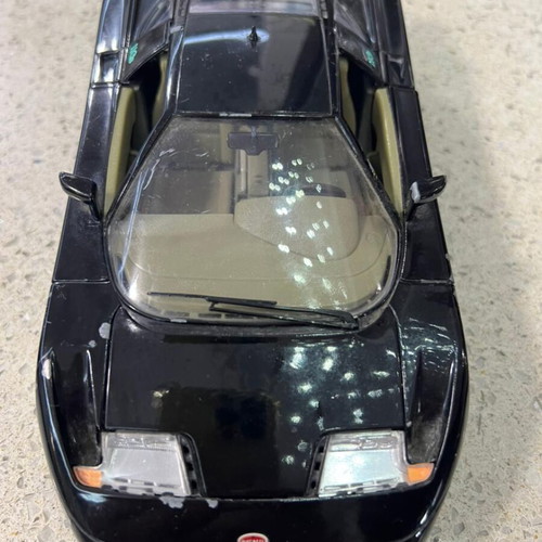 Bugatti EB110 toy car like new, 1/18 scale Bburago