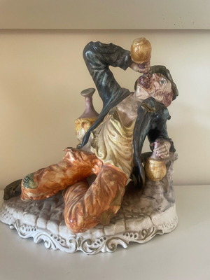 Capodimonte porcelain figurine The Drankard like new, vintage