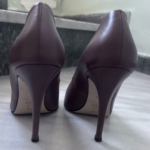 Mark Milan leather pumps used, 10 cm heel, cigar color, size 39