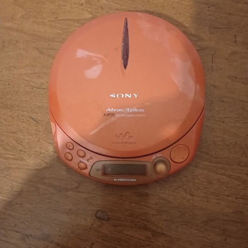 Sony CD Walkman D-NE511 used, vintage, functional