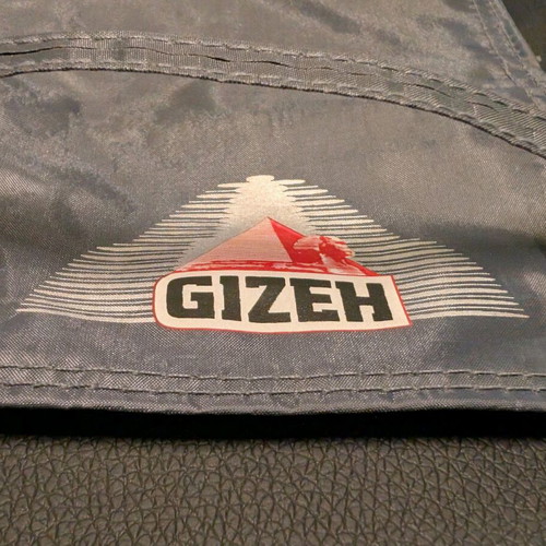 GIZEH tobacco pouch like new