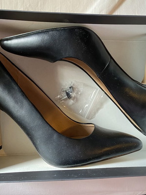 Exe black pumps new, 9 cm heel, size 37 narrow fit