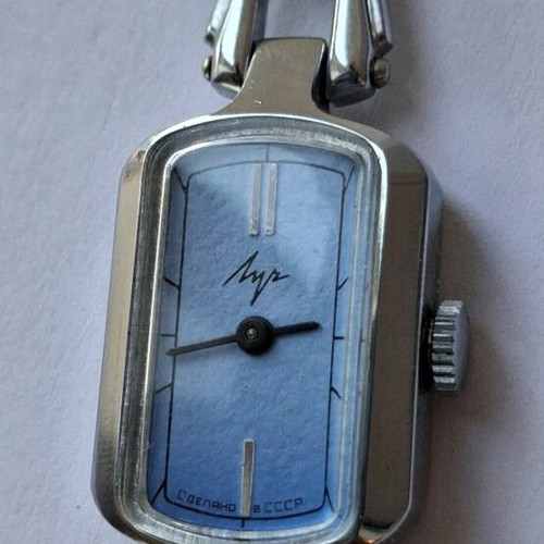 Luch mechanical wristwatch women's like new, turquoise and silver