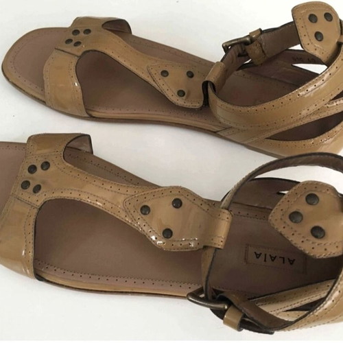 Alaïa leather patent sandals size 40 like new beige