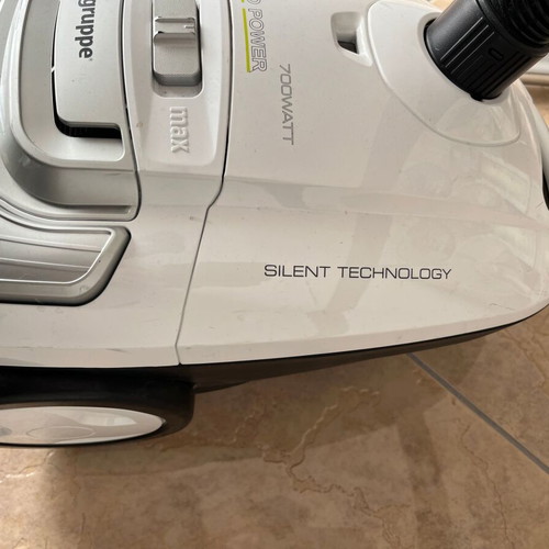 Ηλεκτρική σκούπα Gruppe Silent σαν καινούργιο, ισχύς 700 W, φίλτρο HEPA
