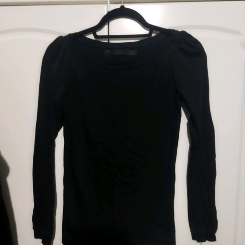 Zara black mako t-shirt used, small