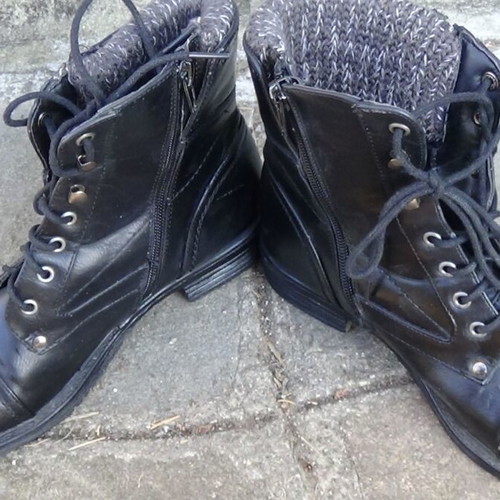 Voi & Noi women's black ankle boots size 38 like new