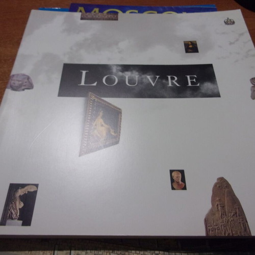 Louvre Guide Book 115 Pages 1992 like new