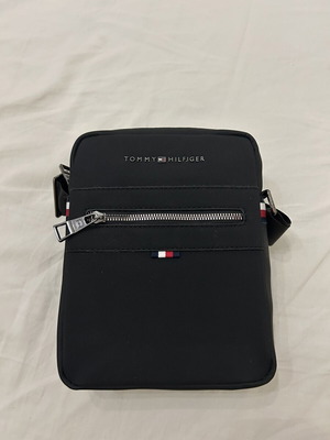 Tommy Hilfiger shoulder bag, black