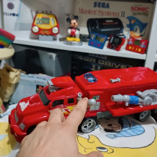 Matchbox fire trucks used, 2001-2003, sound and light functions