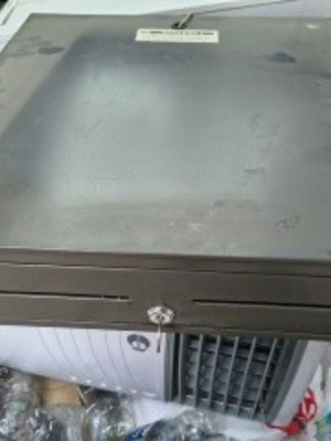 Συρτάρι ταμειακής σαν καινούργιο για χρήματα