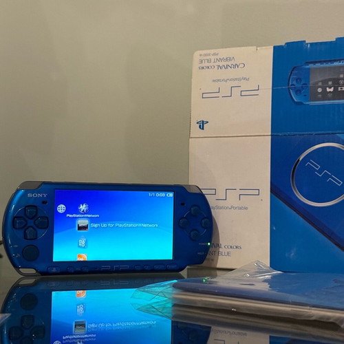 Sony PSP-3000 Vibrant Blue used, complete in box