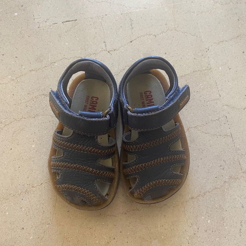 Camper kids sandals like new, blue, size 20
