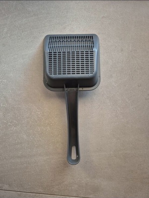 Cat litter scoop and comb new