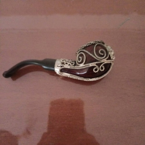 Wooden pipe case with handmade pipe like new