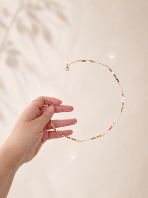Necklace used, gold color