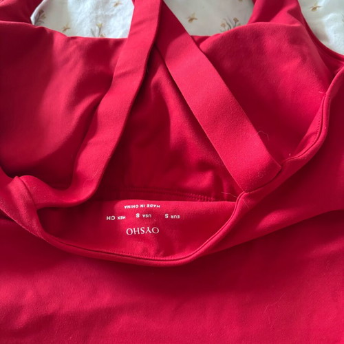Oysho cherry red polyamide top size Small new