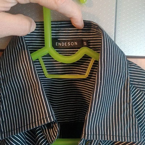 Endeson Fashion men's shirt like new, size S, black and white