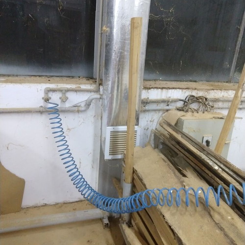 Compressor with dryer and air delivery system new, coverage 2000 m2