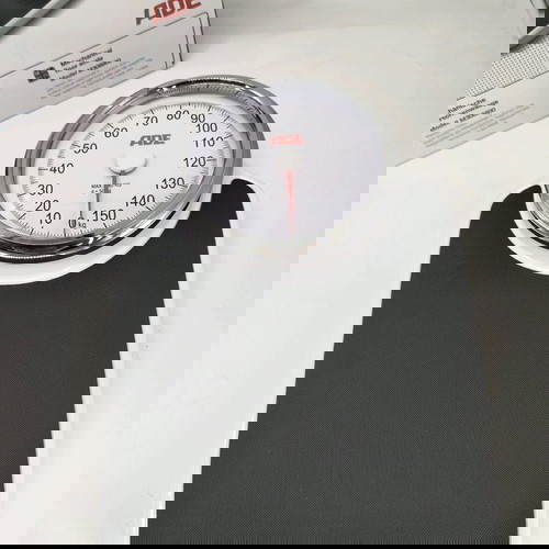 Механичен кантар ADE до 150кг нов