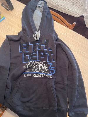 Zackret sports sweatshirt like new, size L, black