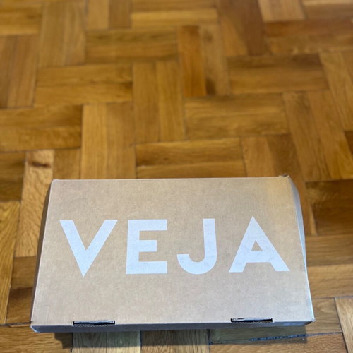 Veja V-10 sneakers like new, size 42, green suede