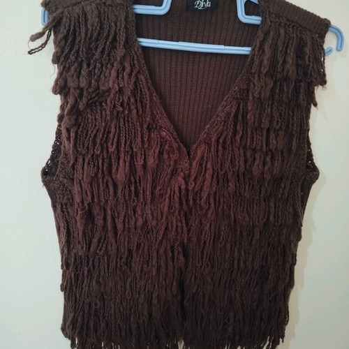 Knitted sleeveless vest with fringes like new, brown