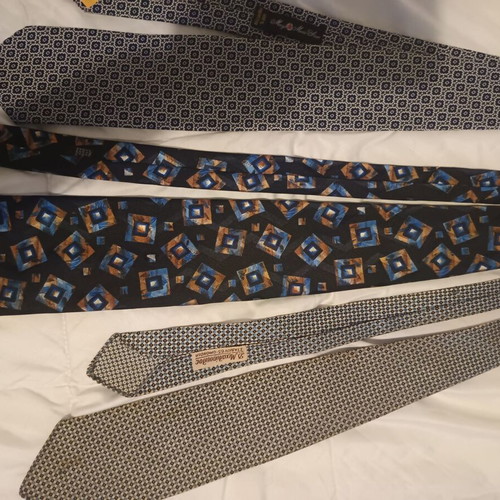 Classic ties like new, set of 3 pieces