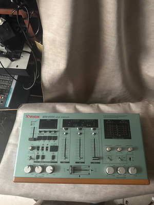 Vestax MW-3000 DJ Mixer used, analog mixing workstation