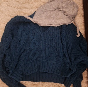 free people πουλοβερ oversized, βαριά πλέξη. πολύ ωραίο χρώμα