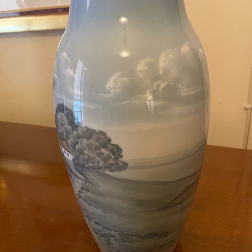 Copenhagen Original collectible porcelain vase with hand painting new
