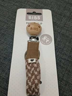 BIBS Pacifier Clip Dark Oak/Vanilla color new unused