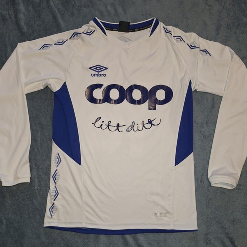 Umbro T-shirt #16, COOP, long sleeve (Norway)