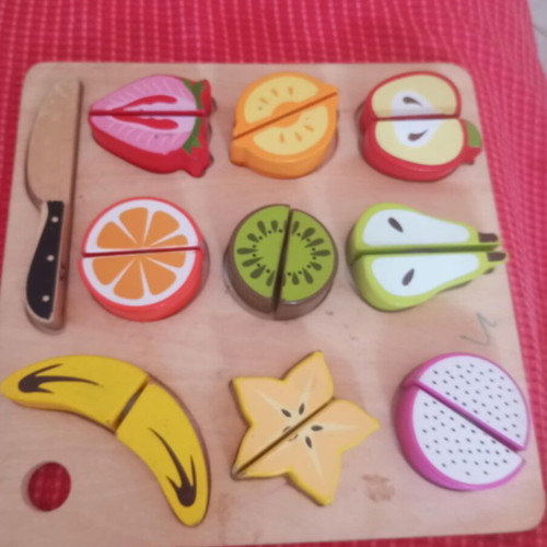Wooden Fruit Cutting Toy Set like new