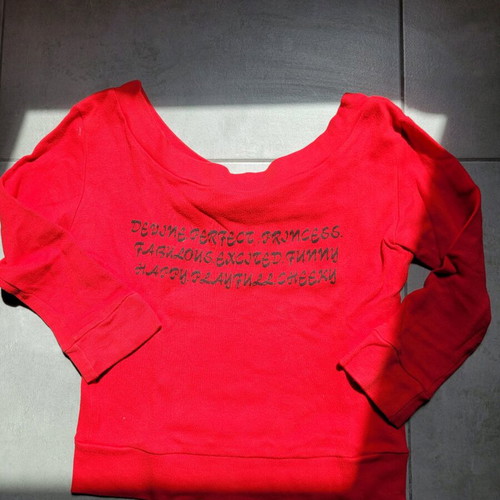 Top used red with 3/4 sleeve, size S/M