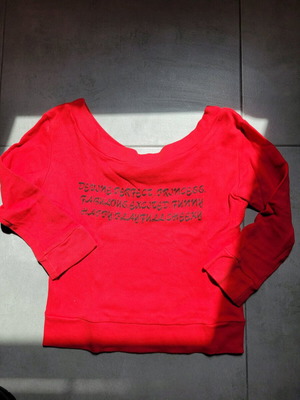Top used red with 3/4 sleeve, size S/M