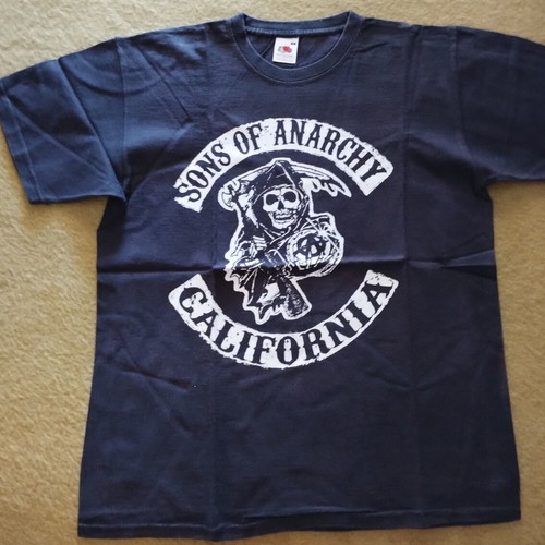Sons of Anarchy T Shirt worn slightly, size M, black