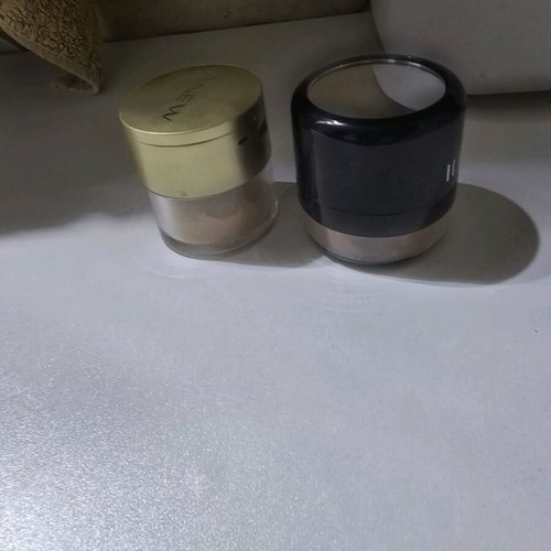 Cosmetics assorted new or lightly used pack