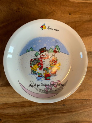 Vintage Christmas porcelain plates like new, set of 2
