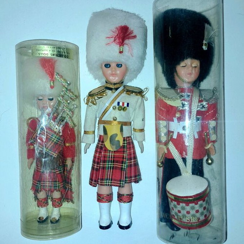 Vintage collectible British dolls set like new