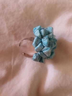 925 silver ring with turquoise stones like new