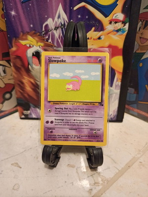 Карта Slowpoke Fossil 1999 Pokemon употребявана
