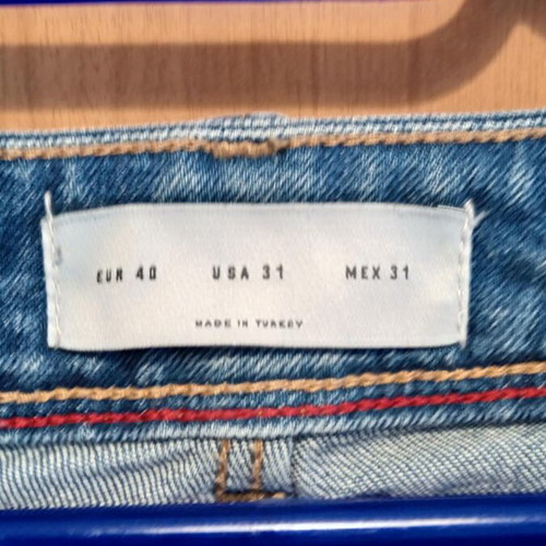 Zara denim shorts like new, size 40