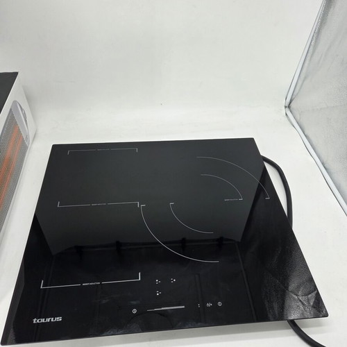 Taurus 1603F Induction Cooktop with Three Cooking Zones and Booster