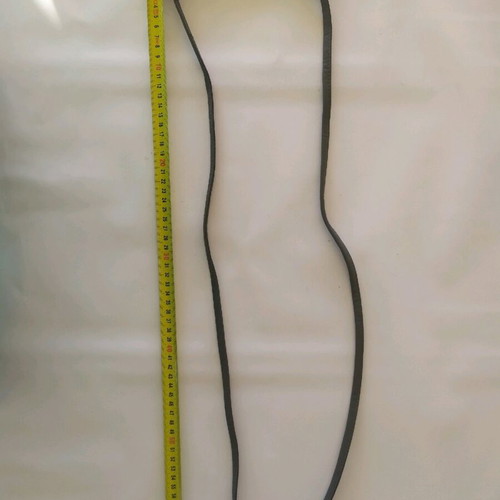 Gray crossbody bag like new with long strap and magnetic closure