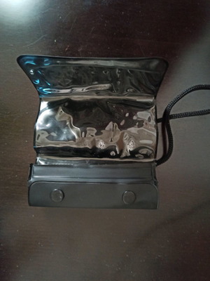 Waterproof phone case like new